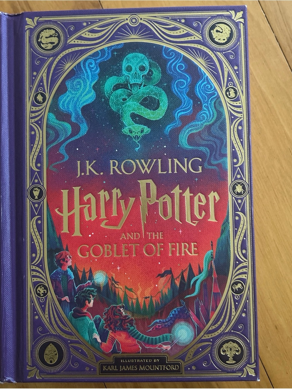Harry Potter and the Goblet of Fire - Illustrated Edition (Purple/Blue/Red)